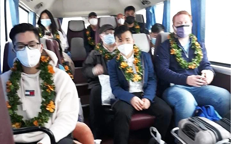 30 du khách quốc tế đầu tiên tới Quảng Nam sau 2 năm gián đoạn vì Covid-19 ảnh 3 30 du khách quốc tế đầu tiên tới Quảng Nam sau 2 năm gián đoạn vì Covid-19 -0