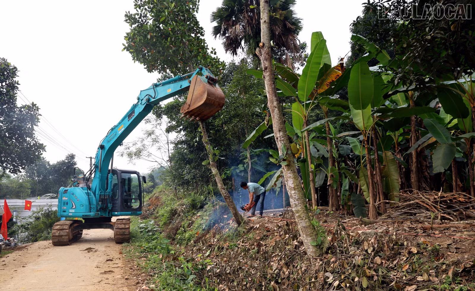 Dọn tuyến, chỉnh trang mặt bằng thi công.