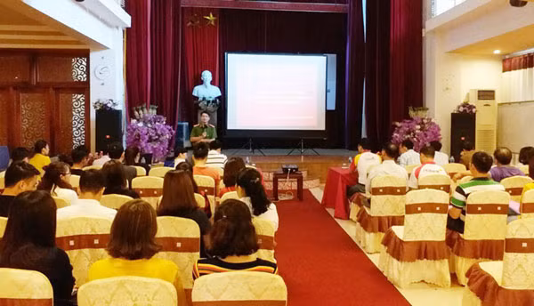 Quang cảnh lớp tập huấn.