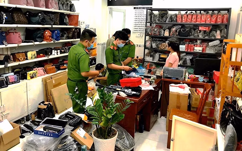 Xử lý nghiêm hành vi trục lợi từ dịch bệnh ảnh 1