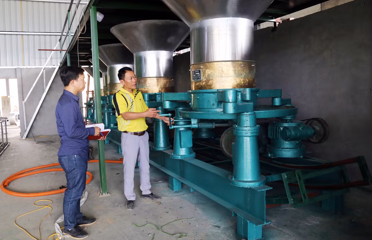 Khu chế biến chè búp tươi của Nhà máy chế biến chè Mường Khương đã được lắp đặt hoàn thiện.