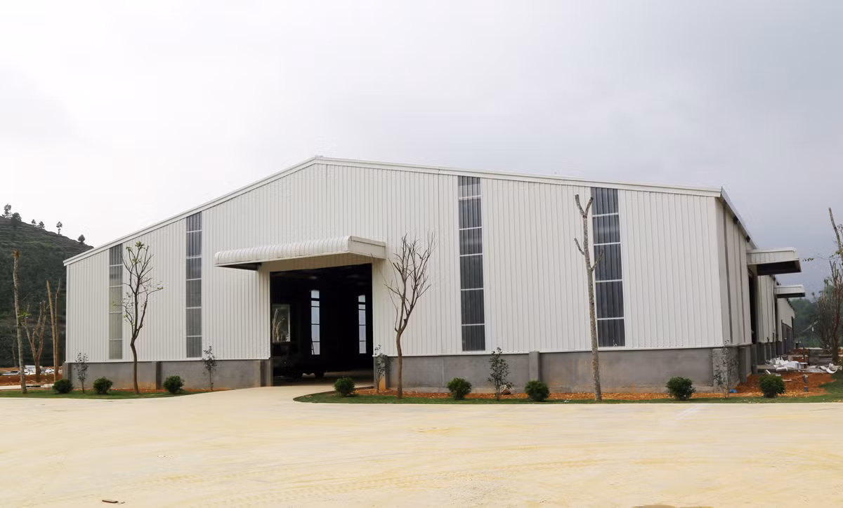 Phân xưởng đóng hộp của Nhà máy chế biến rau quả Mường Khương.