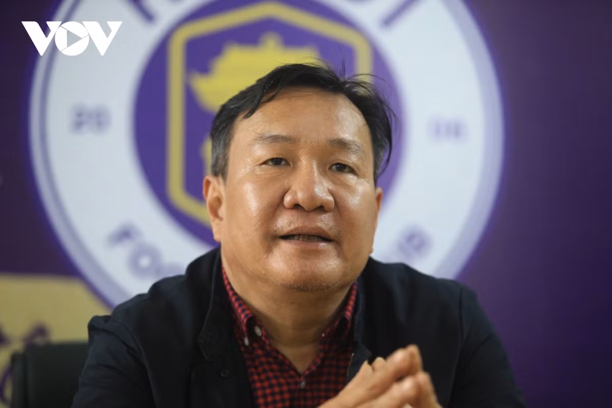 HLV Hoàng Văn Phúc tin tưởng Hà Nội FC sẽ sớm vượt qua thời điểm khó khăn hiện tại.