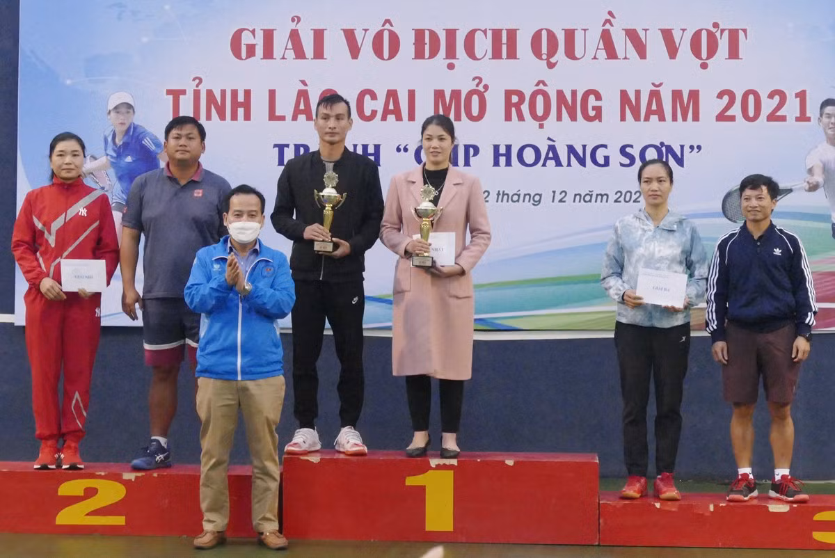 Kết thúc Giải Vô địch quần vợt tỉnh Lào Cai mở rộng tranh “Cup Hoàng Sơn” năm 2021 ảnh 3