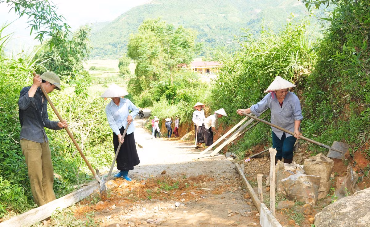 Người dân Si Ma Cai tích cực xây dựng nông thôn mới. (Nguồn internet)