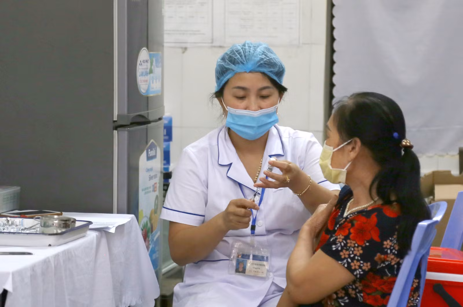 Thành phố Lào Cai: Đạt 102% kế hoạch chiến dịch tiêm vắc xin phòng Covid-19 ảnh 1