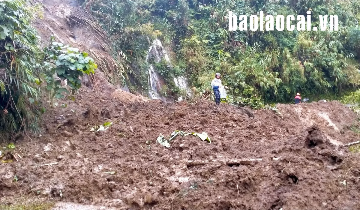 Hoàn lưu bão số 8 gây thiệt hại 3,5 tỷ đồng ảnh 4