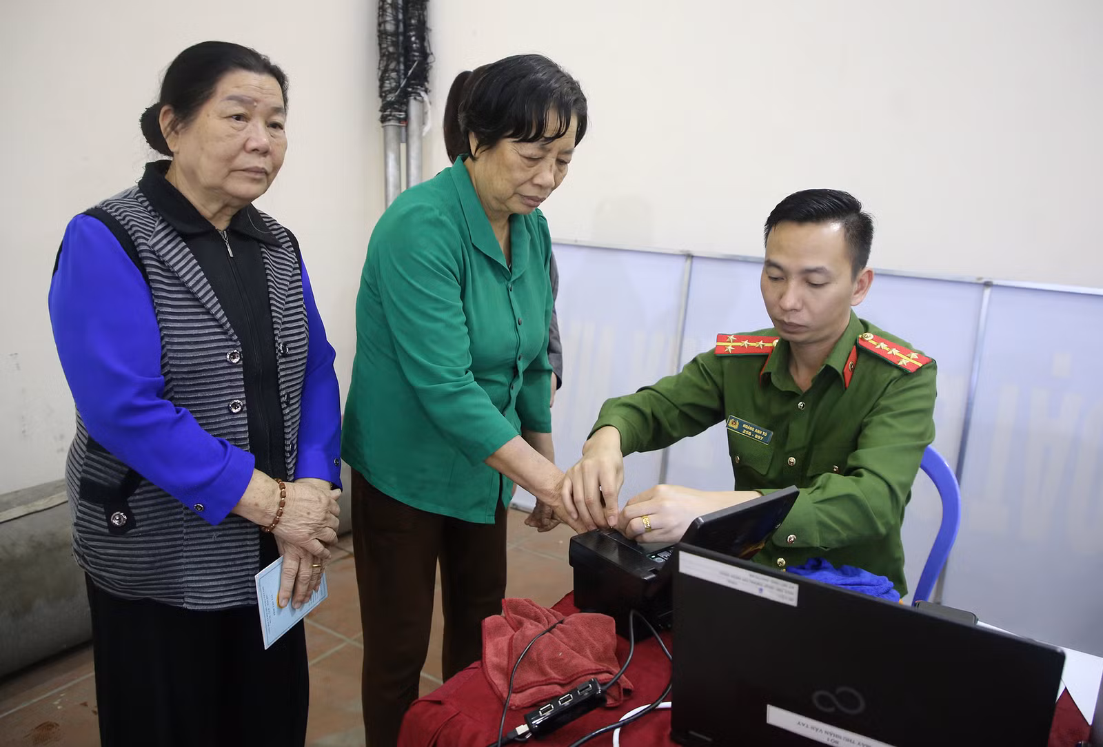 Hiện, Lào Cai đã hoàn thành gần 45.000 hồ sơ gửi Bộ Công an.