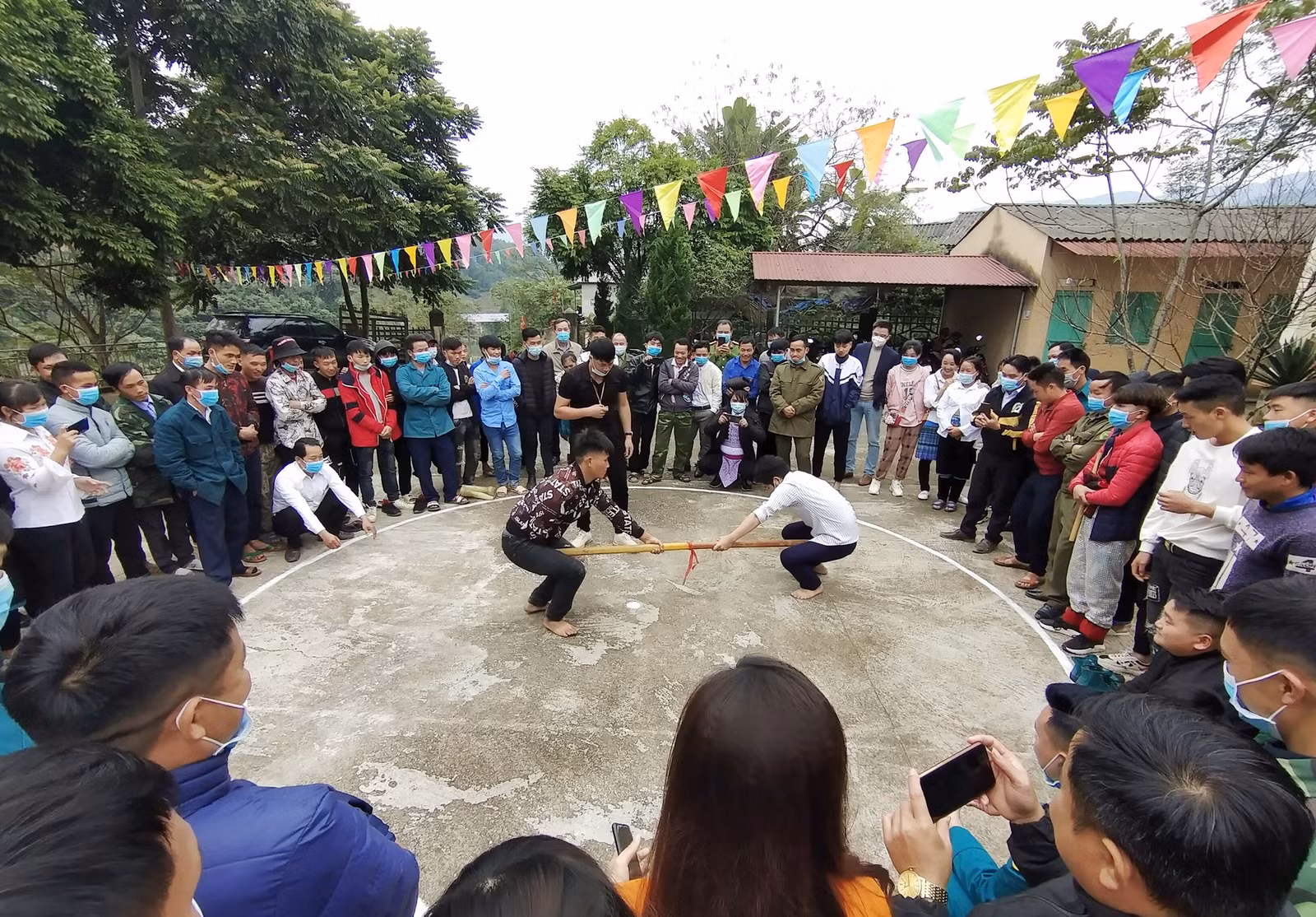 Trưởng Ban Tổ chức Tỉnh ủy Phạm Toàn Thắng dự Ngày hội đại đoàn kết tại xã Trung Lèng Hồ ảnh 6