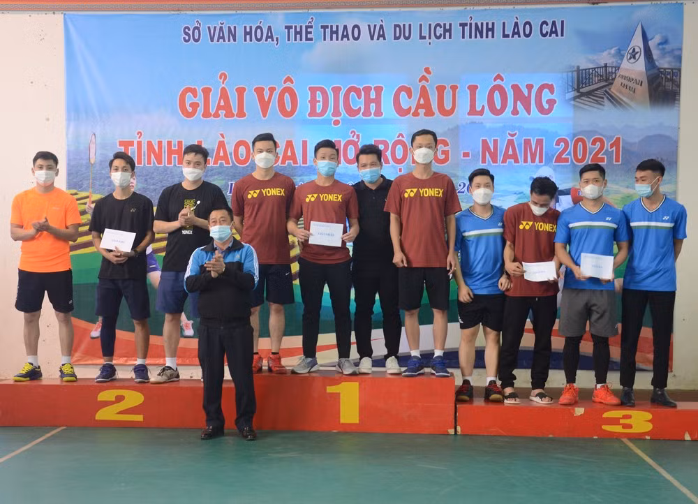 Bế mạc Giải Vô địch cầu lông tỉnh Lào Cai mở rộng năm 2021 ảnh 4