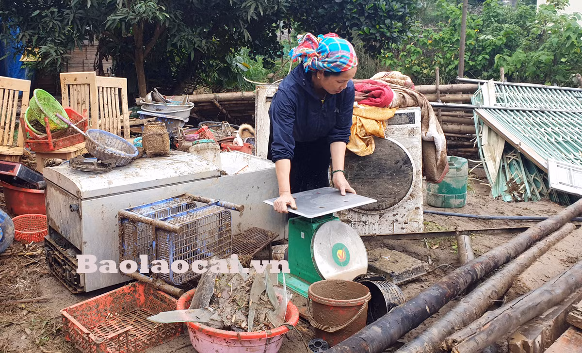 Trận lũ ống lịch sử từ thượng nguồn suối Nậm Liệp đổ về xã Minh Lương gây nhiều thiệt hại về người và tài sản. Thôn Minh Hạ 1, xã Minh Lương tan hoang sau trận lũ dữ. 25 nhà dân bị lũ tràn qua gây hư hỏng nhiều tài sản. Những cây gỗ lớn từ trên rừng bị lũ cuốn xuống phóng thẳng vào một hộ dân gây hư hỏng nhà cửa. Nhiều diện tích lúa xuân hè bị vùi lấp hoàn toàn. Lực lượng dân quân hỗ trợ người dân khắc phục hậu quả mưa lũ. Các địa phương lân cận vẫn tiếp tục điều động dân quân đến xã Minh Lương hỗ trợ nhân dân khắc phục hậu quả mưa lũ. Người dân Minh Lương vẫn chưa hết bàng hoàng sau trận lũ dữ.