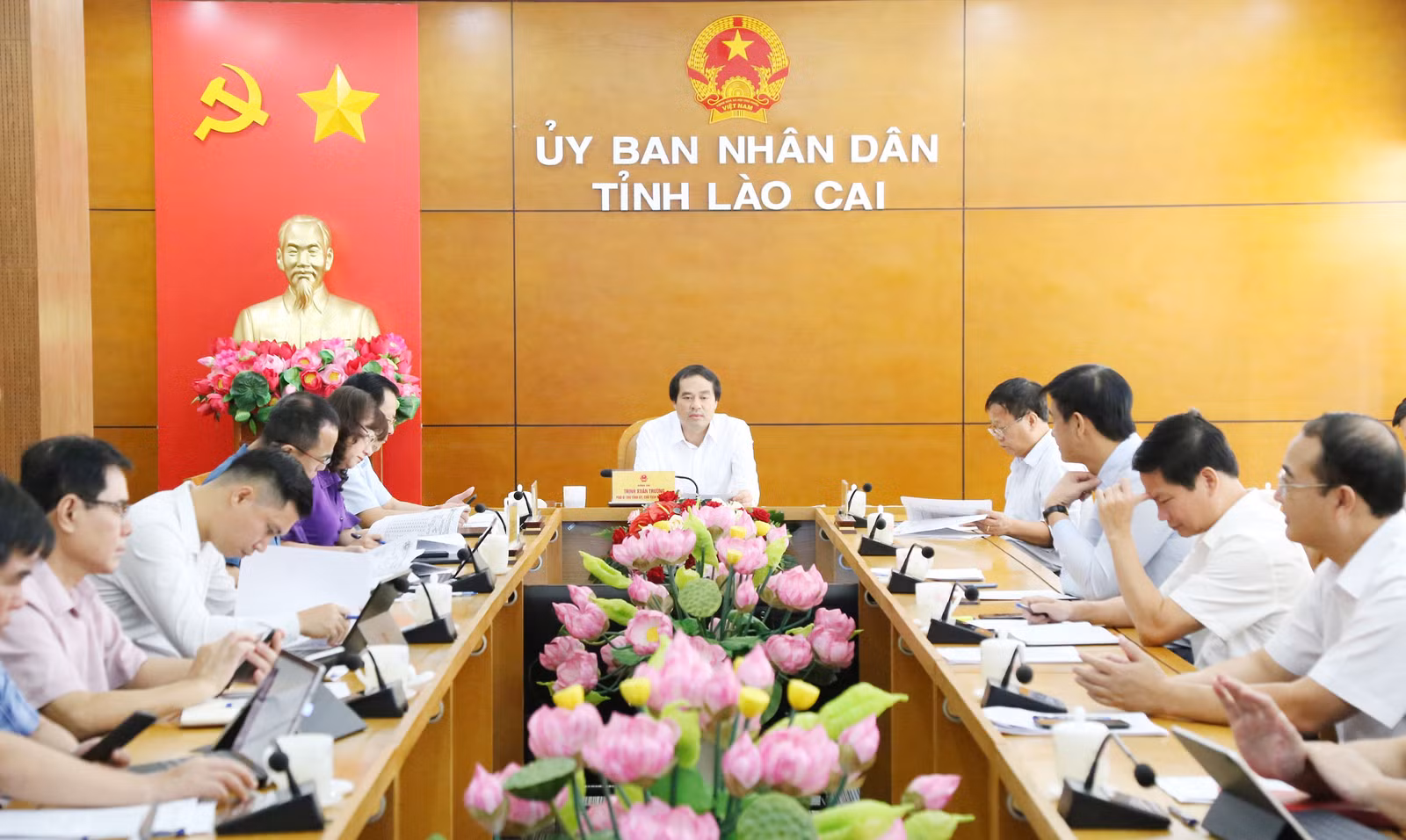 Nỗ lực cao nhất giải ngân vốn đầu tư công và thực hiện 3 chương trình mục tiêu quốc gia ảnh 1