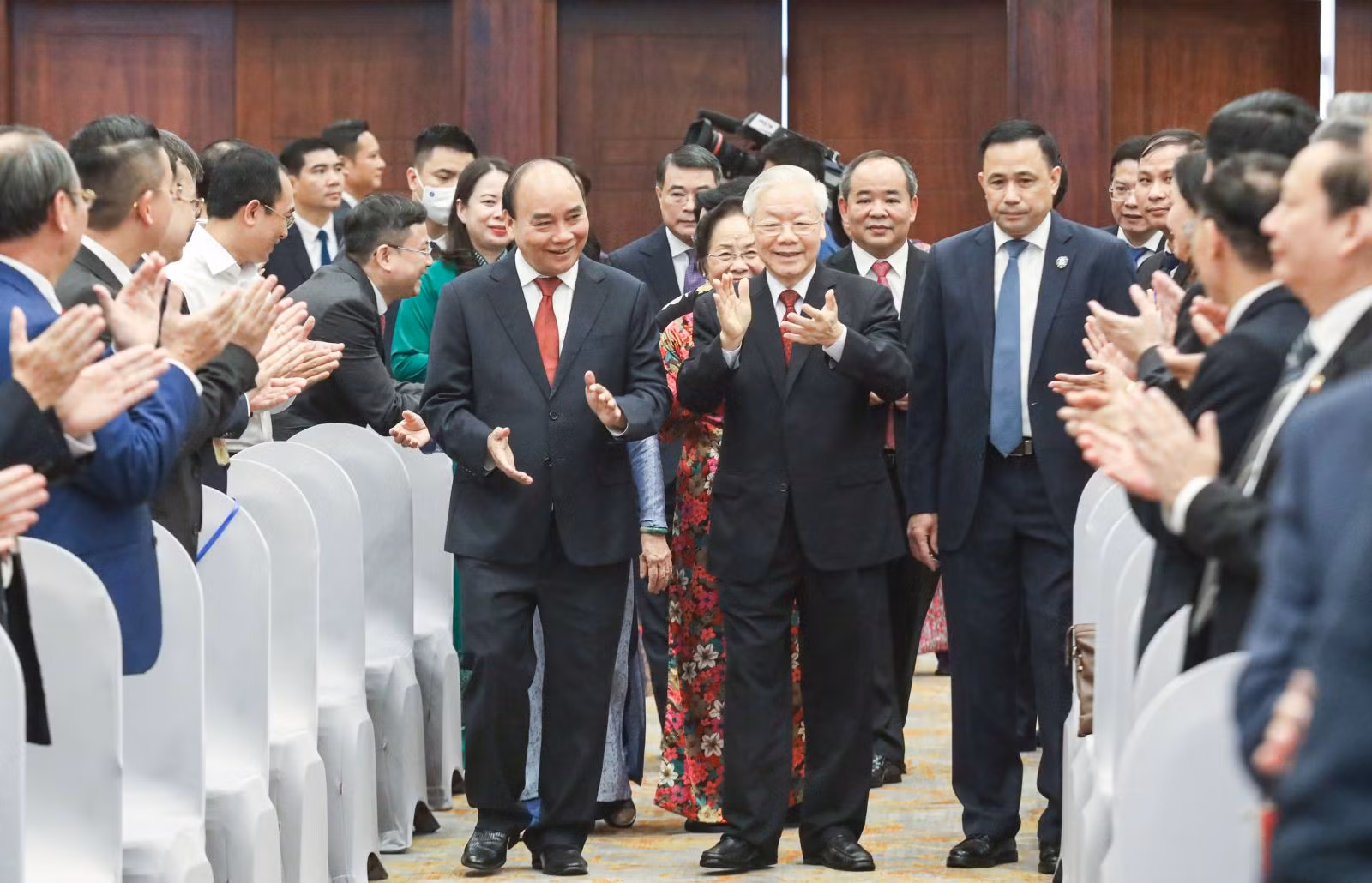 Văn phòng Chủ tịch nước phải là cơ quan tiên phong trong việc phát động, thực hiện các phong trào thi đua yêu nước ảnh 1