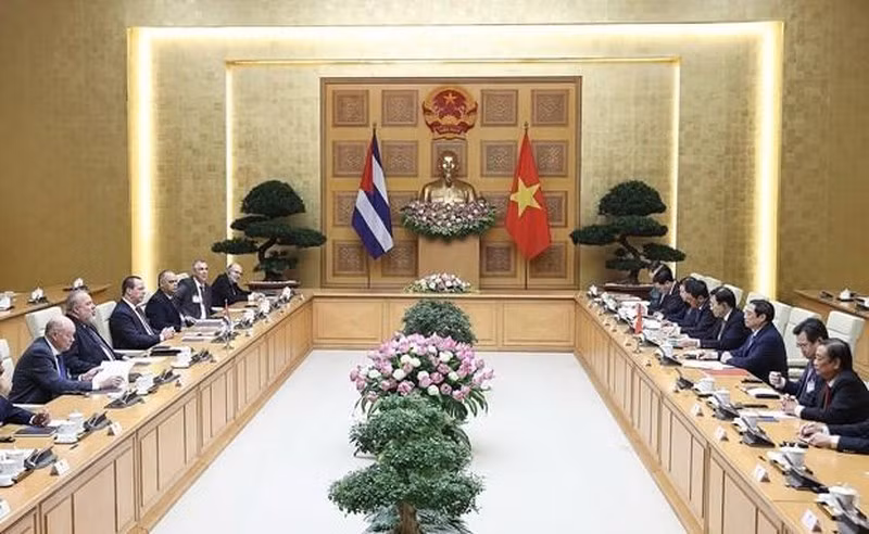 Thủ tướng Phạm Minh Chính hội đàm với Thủ tướng Cuba Manuel Marrero Cruz.