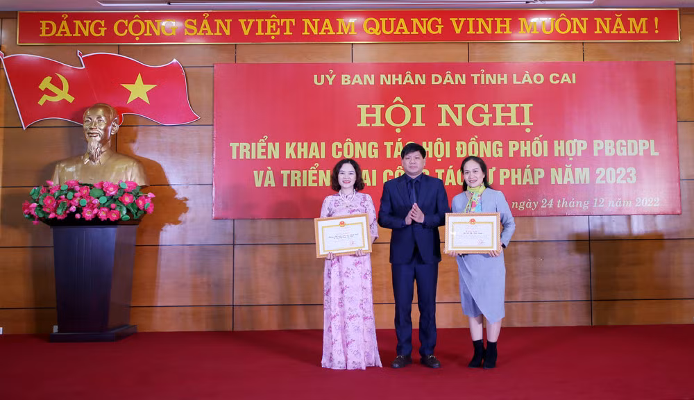 Nâng cao hơn nữa hiệu quả công tác phối hợp phổ biến, giáo dục pháp luật, công tác tư pháp ảnh 6