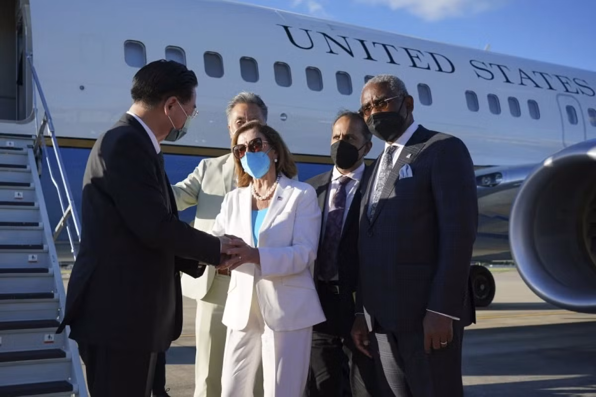 Chủ tịch Hạ viện Mỹ Nancy Pelosi kết thúc chuyến thăm Đài Loan (Trung Quốc) ảnh 1
