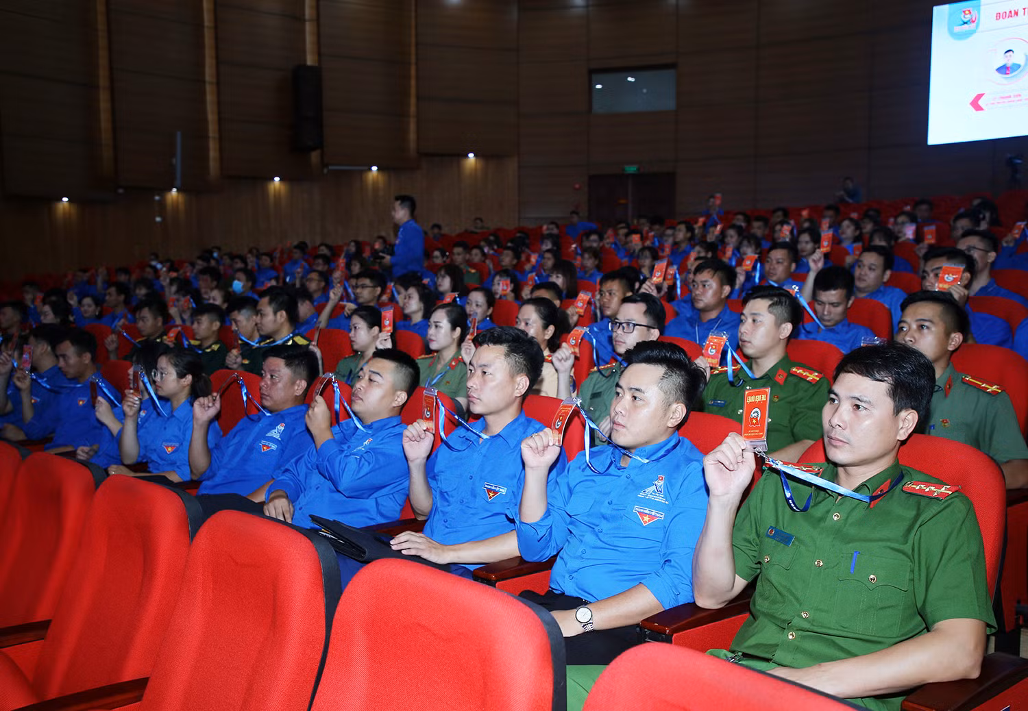 Khai mạc phiên thứ Nhất Đại hội Đại biểu Đoàn TNCS Hồ Chí Minh tỉnh Lào Cai lần thứ XIV, nhiệm kỳ 2022 - 2027 ảnh 4