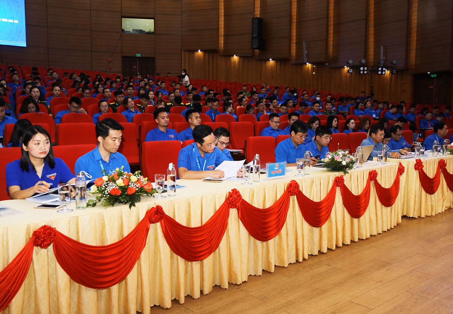 Khai mạc phiên thứ Nhất Đại hội Đại biểu Đoàn TNCS Hồ Chí Minh tỉnh Lào Cai lần thứ XIV, nhiệm kỳ 2022 - 2027 ảnh 3