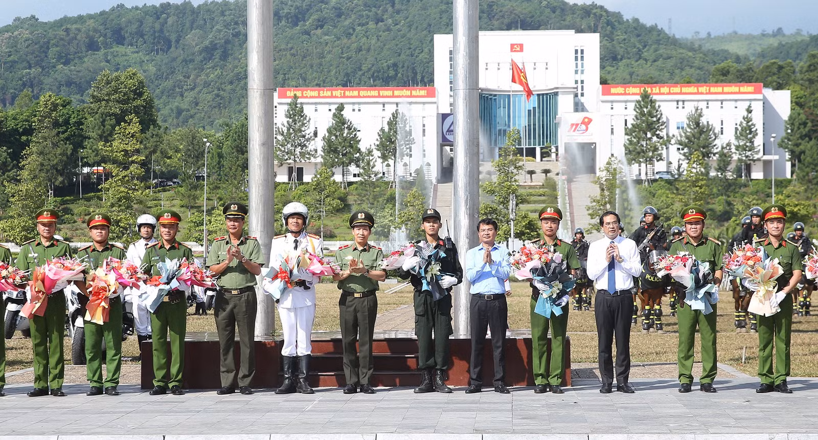 Khai mạc Hội thi Điều lệnh, bắn súng, võ thuật lực lượng Cảnh sát nhân dân ảnh 4