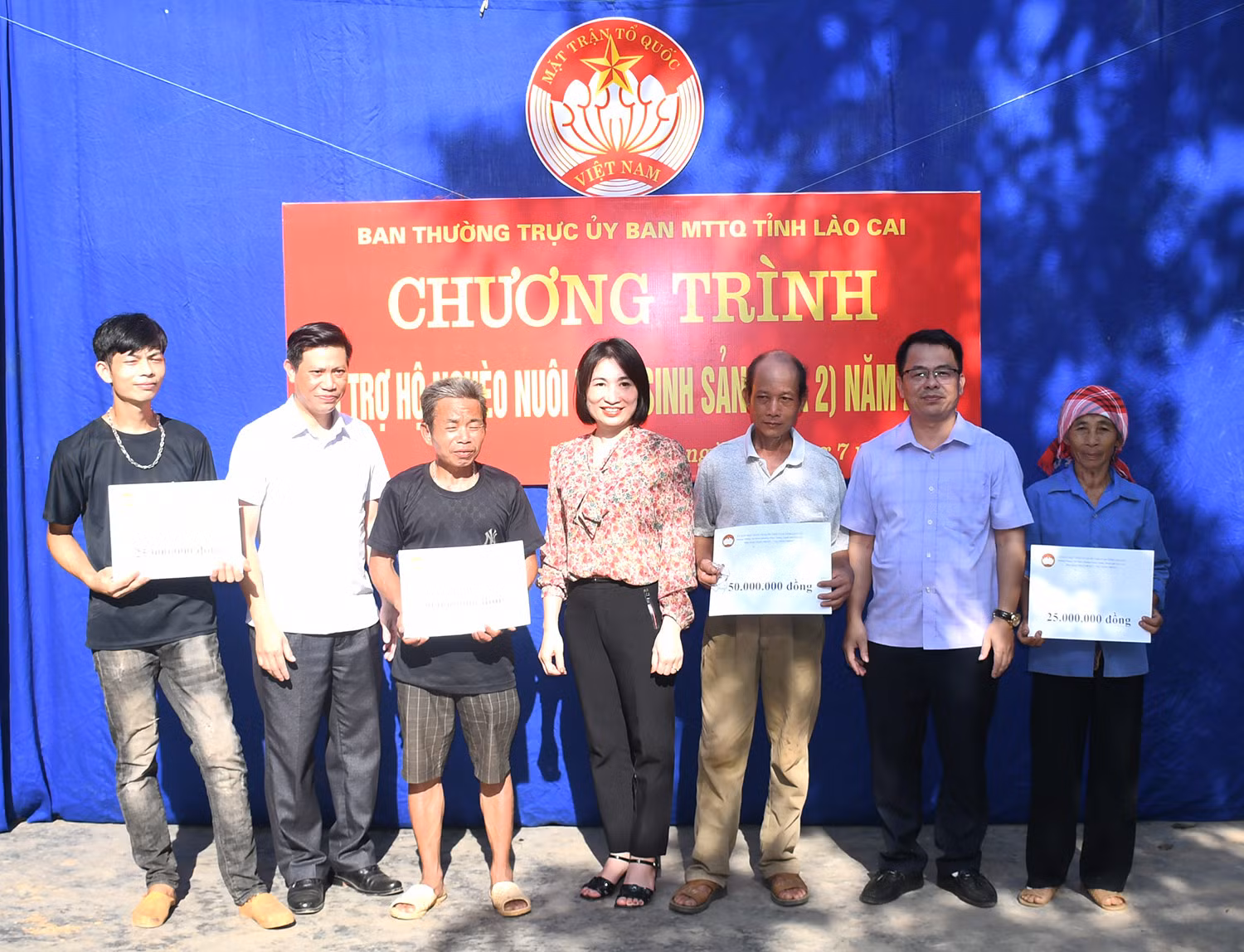 Hỗ trợ 4 hộ nghèo xã Thống Nhất nuôi trâu sinh sản ảnh 2