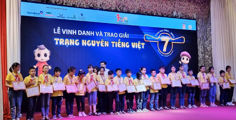 21 học sinh tiểu học được vinh danh tại sân chơi Trạng nguyên tiếng Việt cấp quốc gia ảnh 1