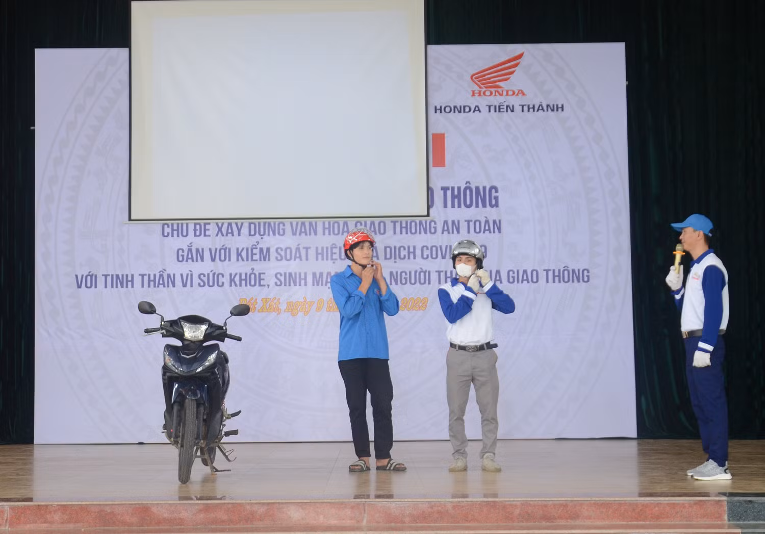 Nhiều hoạt động trong Ngày hội thanh niên với văn hoá giao thông năm 2022 ảnh 6