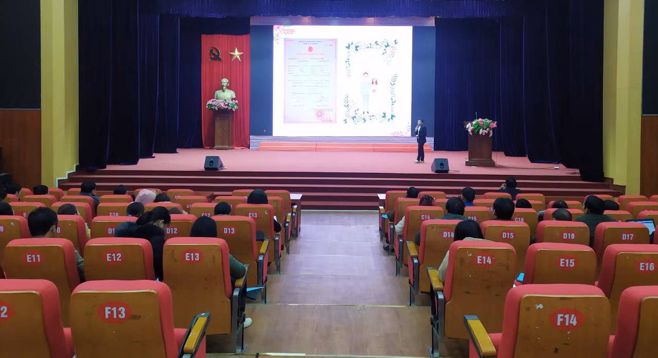 Quang cảnh hội nghị tập huấn.