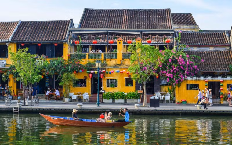 Người Việt Nam vẫn chưa sẵn sàng với du lịch nước ngoài và chuộng du lịch nội địa trong năm 2022 (Ảnh: CTV)