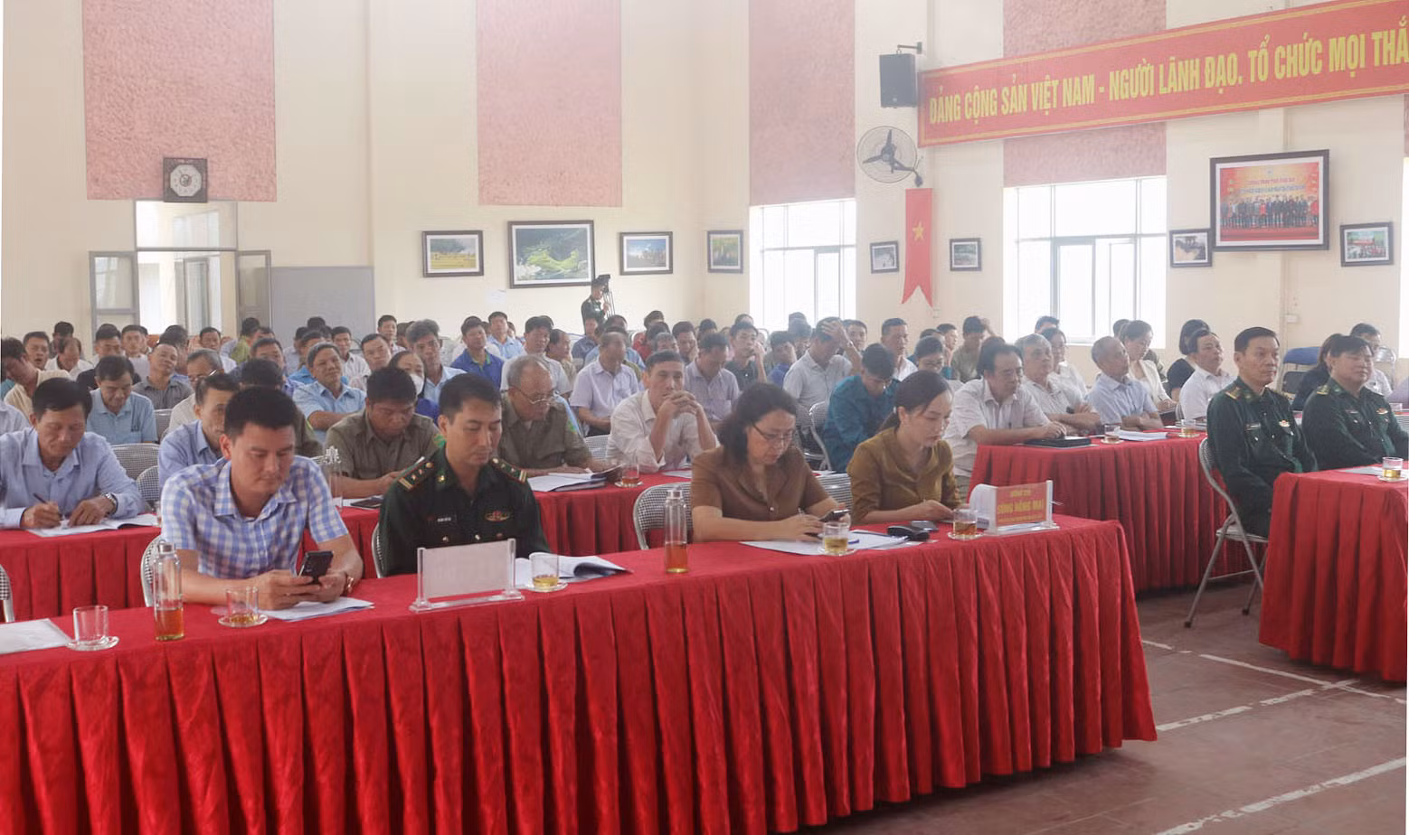 Các đại biểu tham dự tập huấn.