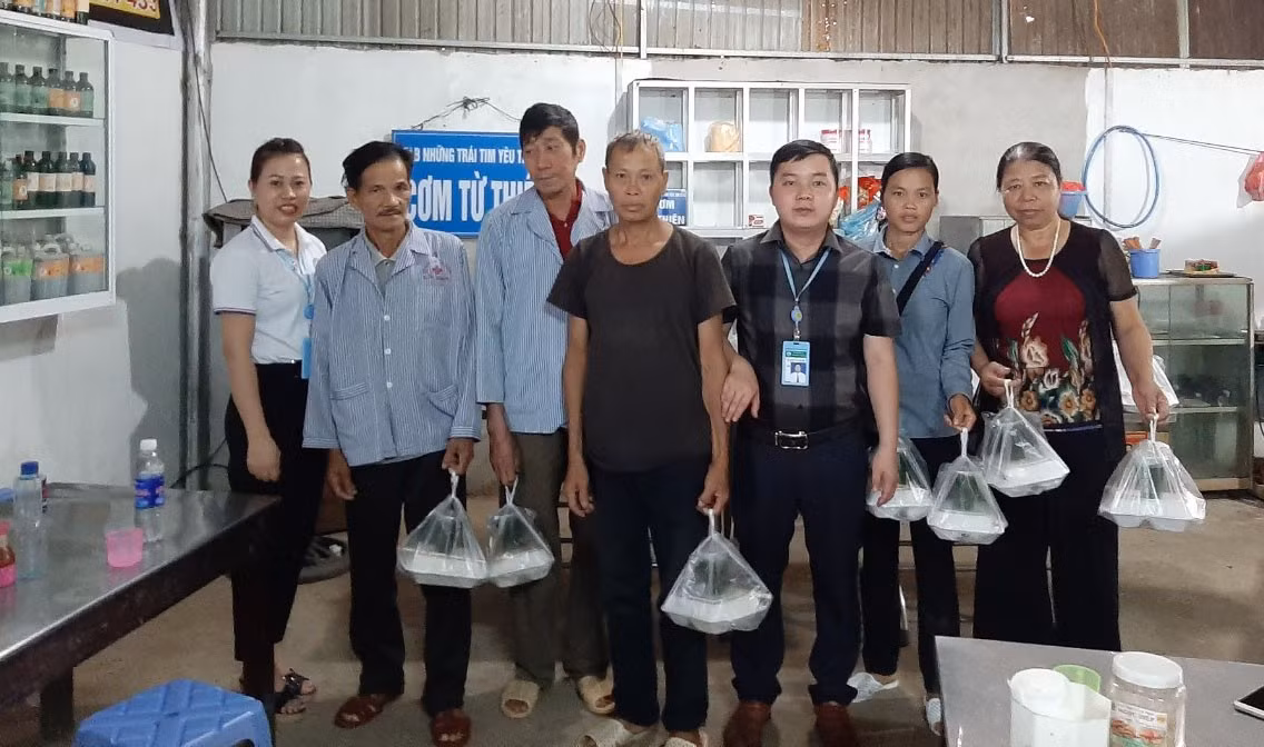 Làm việc thiện xuất phát từ tâm ảnh 1