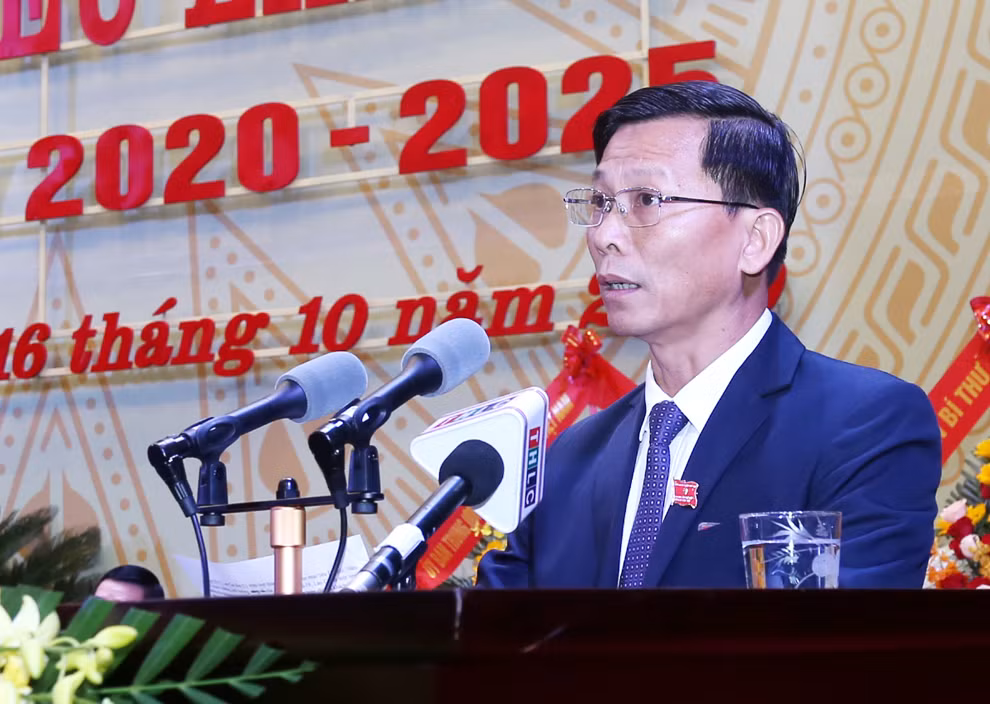 Tập trung công tác xây dựng Đảng, củng cố hệ thống chính trị, phát triển kinh tế - xã hội ảnh 3