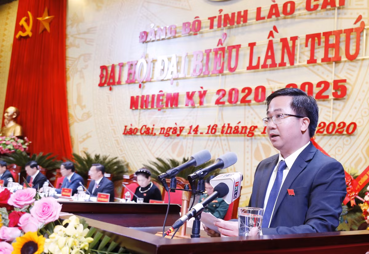 Đồng chí Trần Minh Sáng thảo luận tại Đại hội.