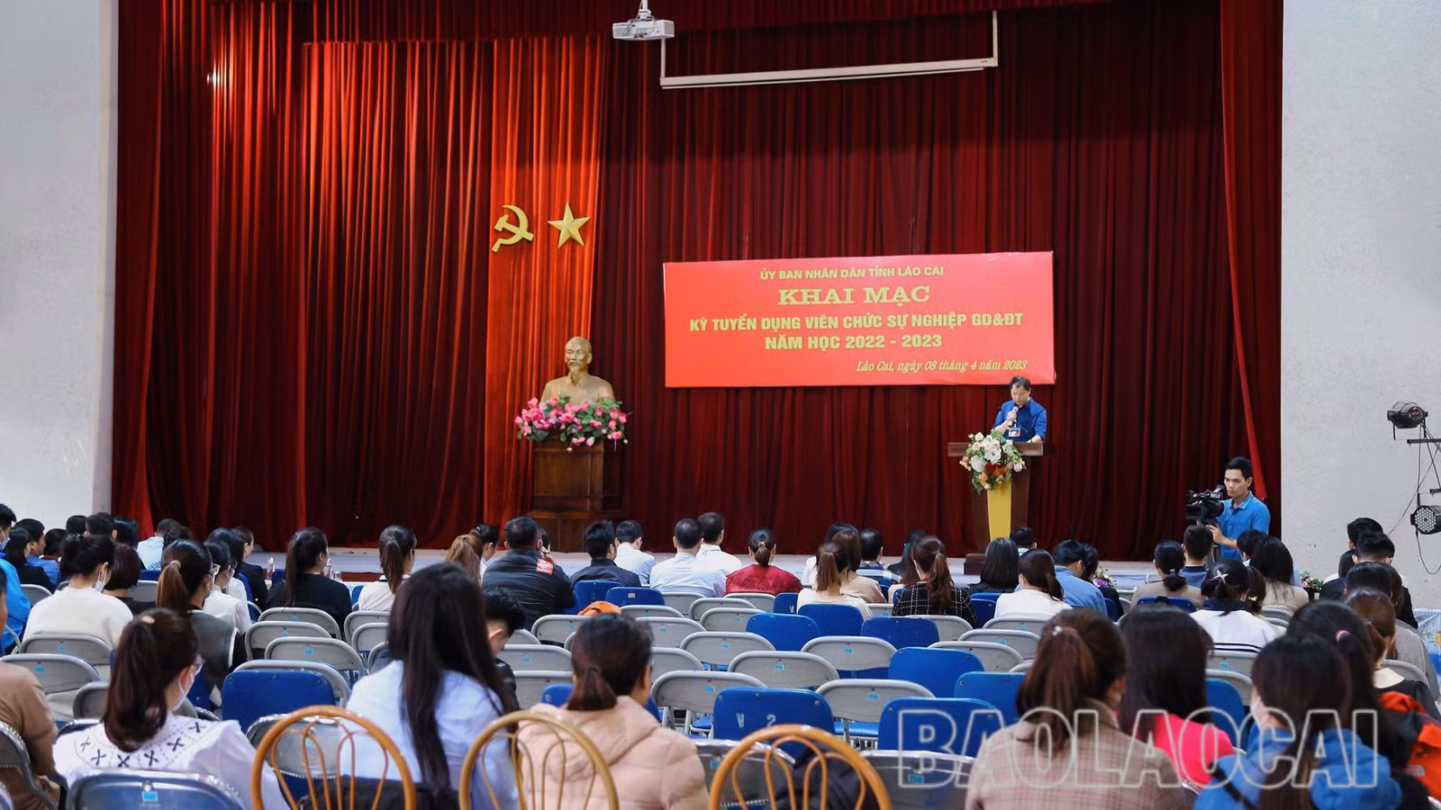 Hơn 400 thí sinh thi tuyển vòng 2 kỳ tuyển dụng viên chức sự nghiệp giáo dục và đào tạo tỉnh Lào Cai, năm học 2022 - 2023 ảnh 1
