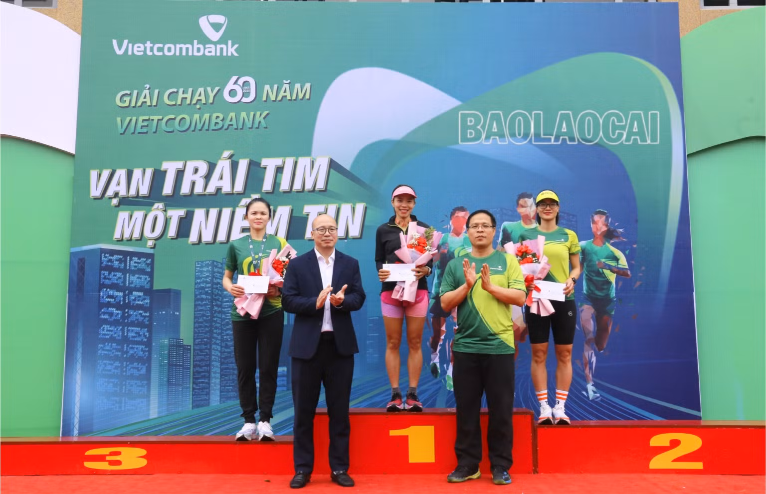 Trao giải Nhất, Nhì, Ba cho các nữ vận động viên. Trao giải Nhất, Nhì, Ba cho các nam vận động viên. Trao giải đồng hạng cho các nữ vận động viên. Trao giải đồng hạng cho các nam vận động viên. Trao Kỷ niệm chương cho các vận động viên.