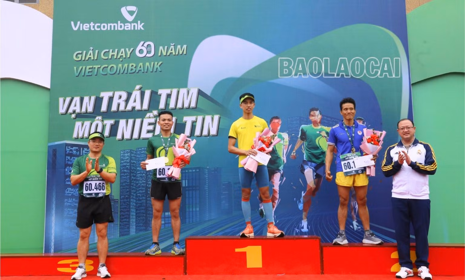 Trao giải Nhất, Nhì, Ba cho các nữ vận động viên. Trao giải Nhất, Nhì, Ba cho các nam vận động viên. Trao giải đồng hạng cho các nữ vận động viên. Trao giải đồng hạng cho các nam vận động viên. Trao Kỷ niệm chương cho các vận động viên.