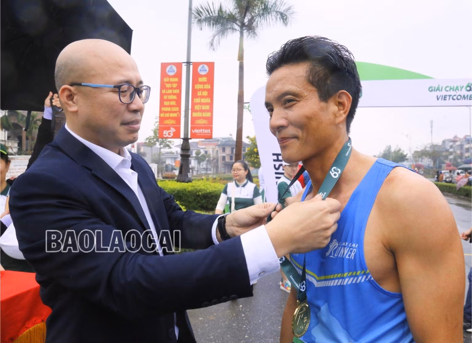 Trao giải Nhất, Nhì, Ba cho các nữ vận động viên. Trao giải Nhất, Nhì, Ba cho các nam vận động viên. Trao giải đồng hạng cho các nữ vận động viên. Trao giải đồng hạng cho các nam vận động viên. Trao Kỷ niệm chương cho các vận động viên.