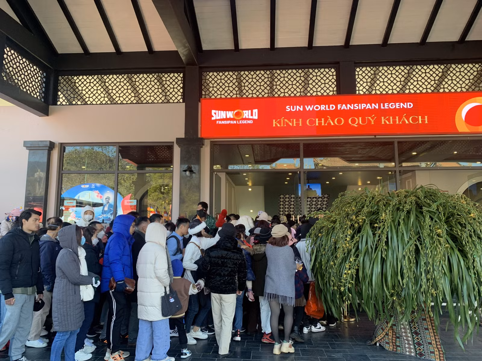 Khách du lịch đến Lào Cai trong kỳ nghỉ tết Nguyên đán tăng 160% so với cùng kỳ năm 2022 ảnh 3