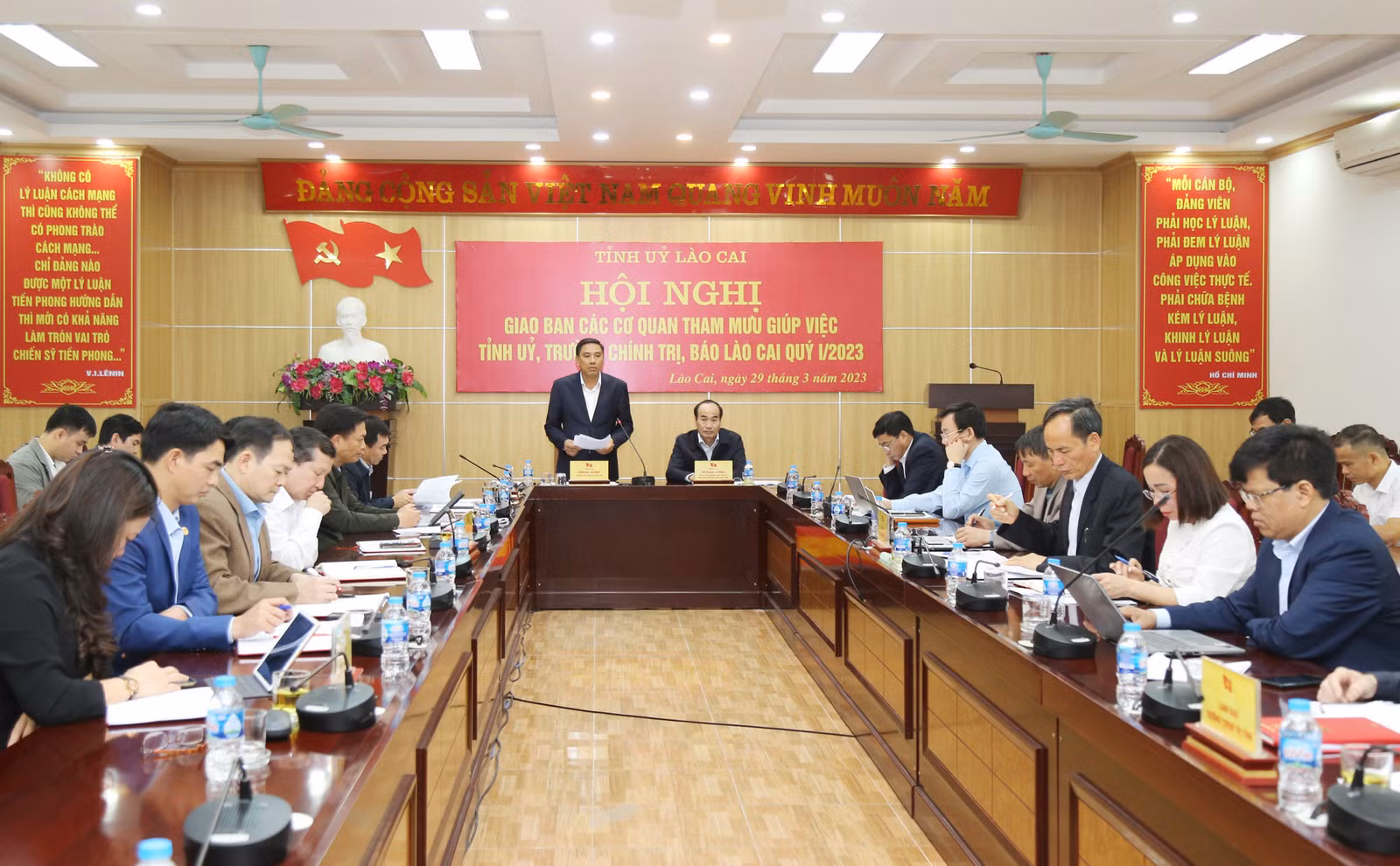 Tập trung triển khai tốt Nghị quyết 35 của Tỉnh ủy về thực hiện các nhiệm vụ chính trị năm 2023 ảnh 1