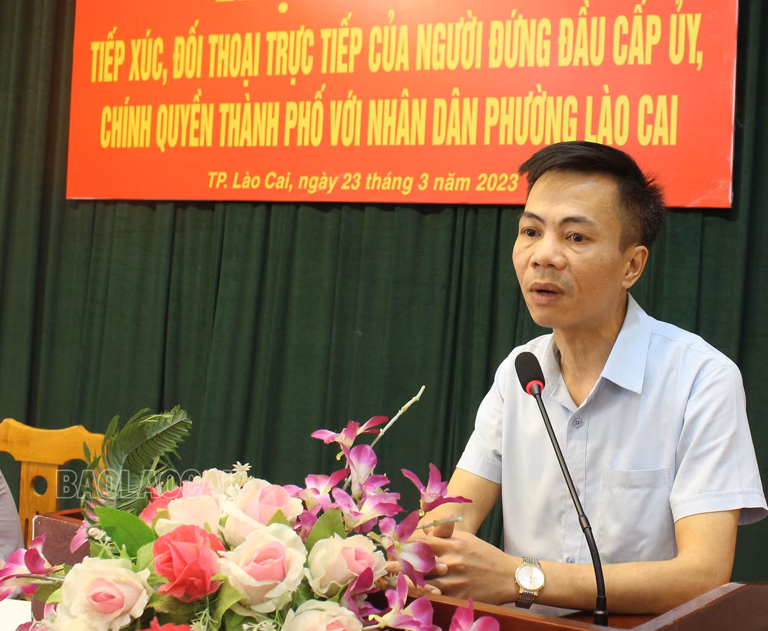 Thường trực Thành ủy tiếp xúc, đối thoại với Nhân dân phường Lào Cai ảnh 3