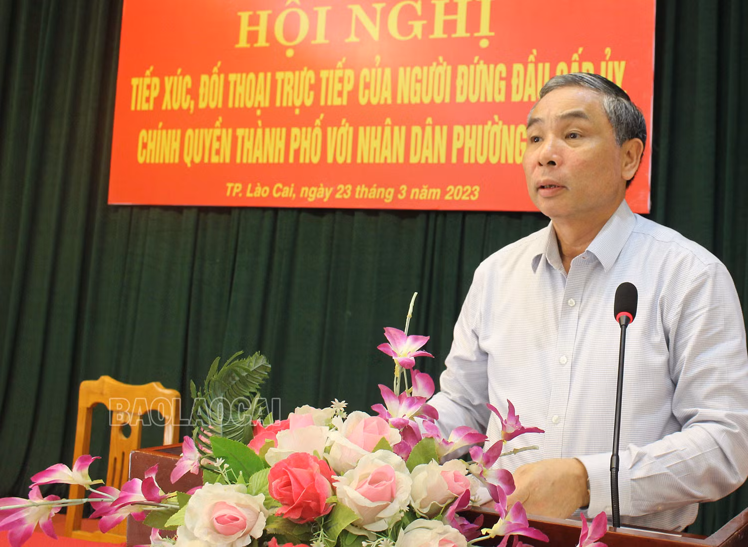Thường trực Thành ủy tiếp xúc, đối thoại với Nhân dân phường Lào Cai ảnh 4