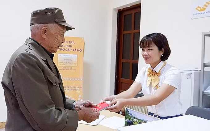 Đề xuất tăng trợ cấp hưu trí xã hội hàng tháng lên 500.000 đồng/tháng