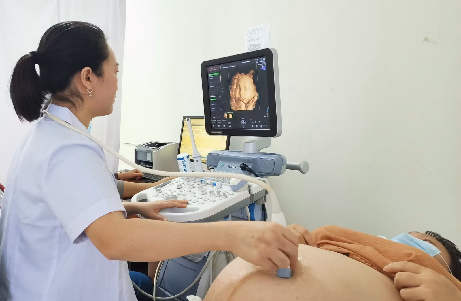Siêu âm là biện pháp giúp tầm soát sớm nguy cơ mắc hội chứng down.