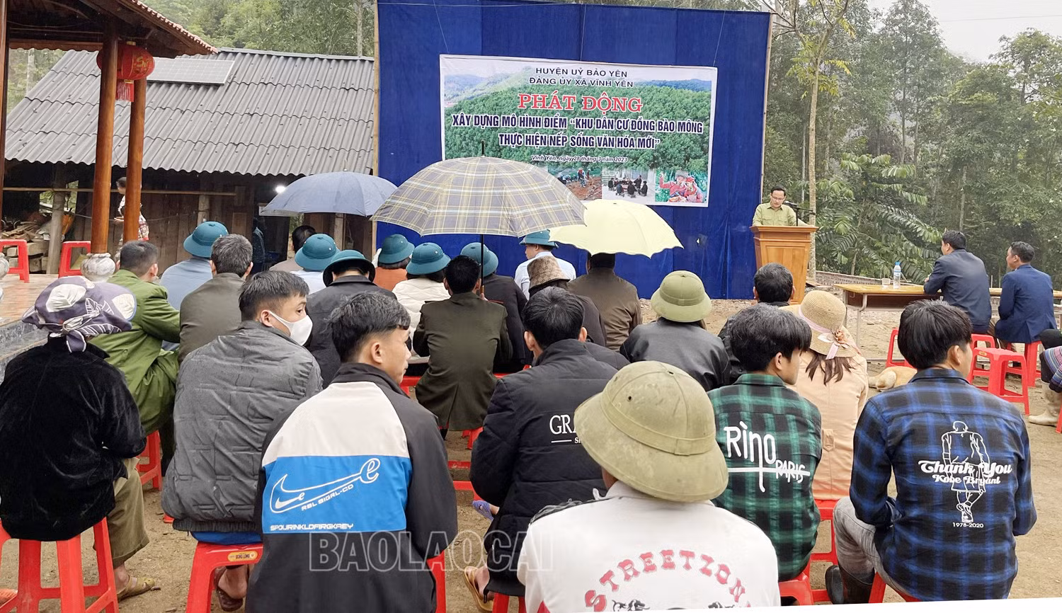 Quang cảnh lễ phát động.