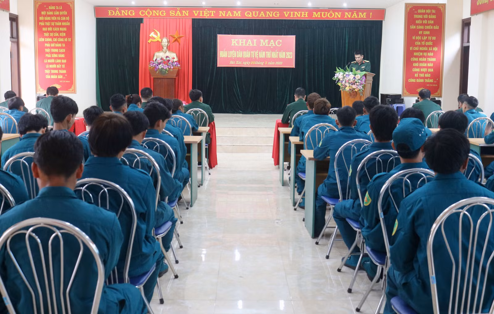 Quang cảnh lễ khai mạc lớp huấn luyện.