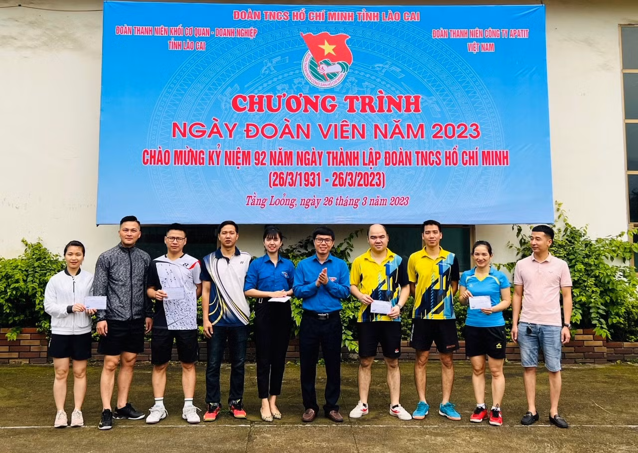 Bí thư Đoàn Khối Cơ quan - Doanh nghiệp Trần Văn Quân ôn lại truyền thống 92 năm ngày thành lập Đoàn TNCS Hồ Chí Minh. Tại Chương trình Ngày Đoàn viên năm 2023 diễn ra nhiều hoạt động giao lưu văn nghệ, thể thao sôi nổi.