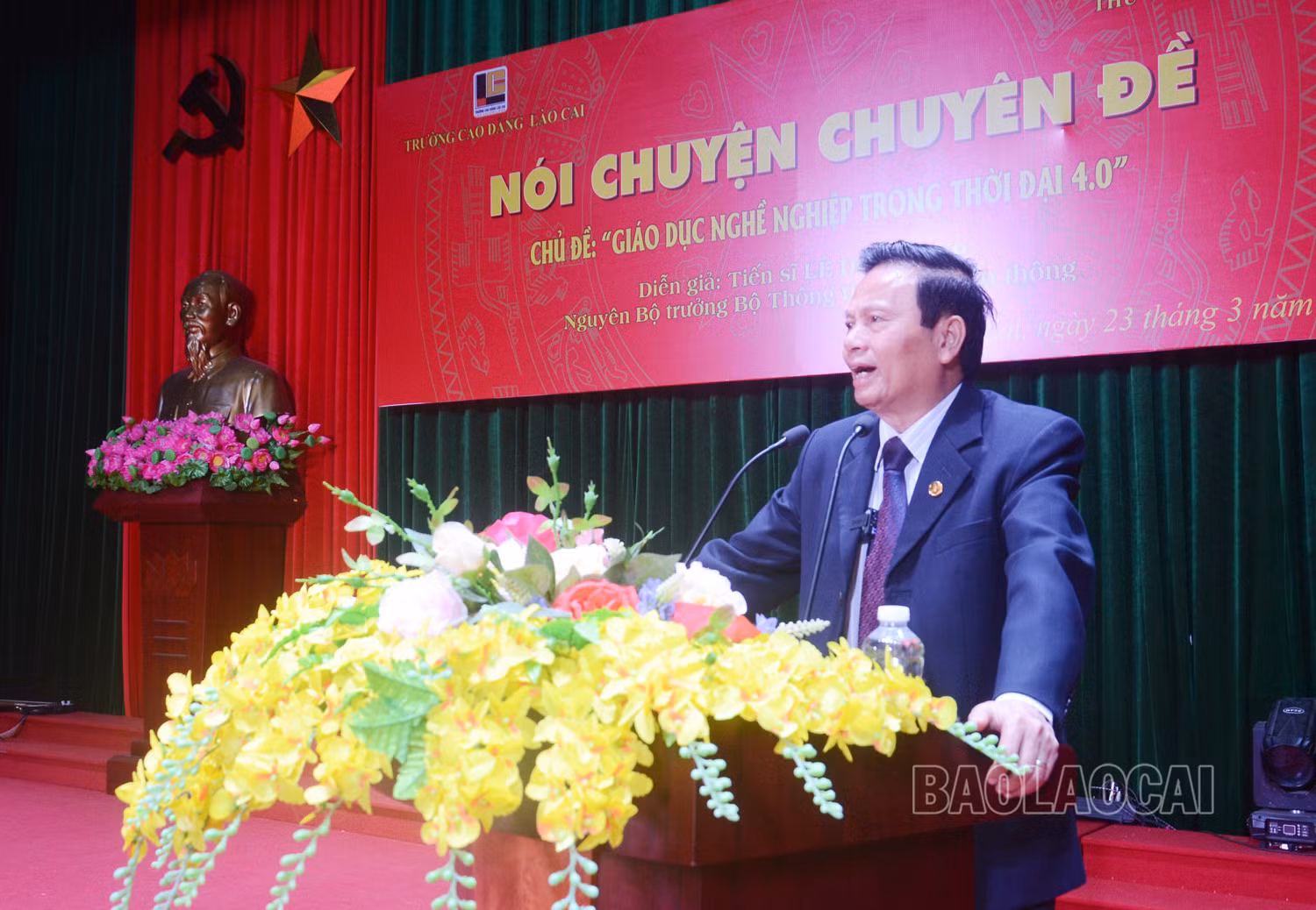 Tiến sĩ Lê Doãn Hợp chia sẻ về Cuộc cách mạng công nghiệp lần thứ 4.