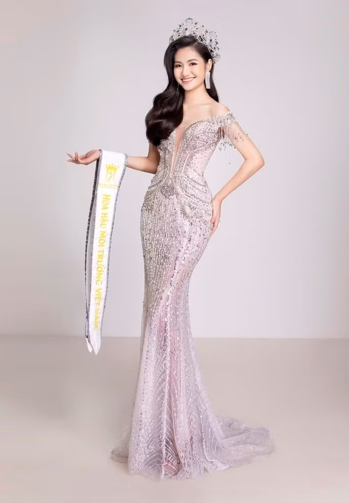 Đại diện Việt Nam Nguyễn Thanh Hà đăng quang Miss Eco International 2023 ảnh 3
