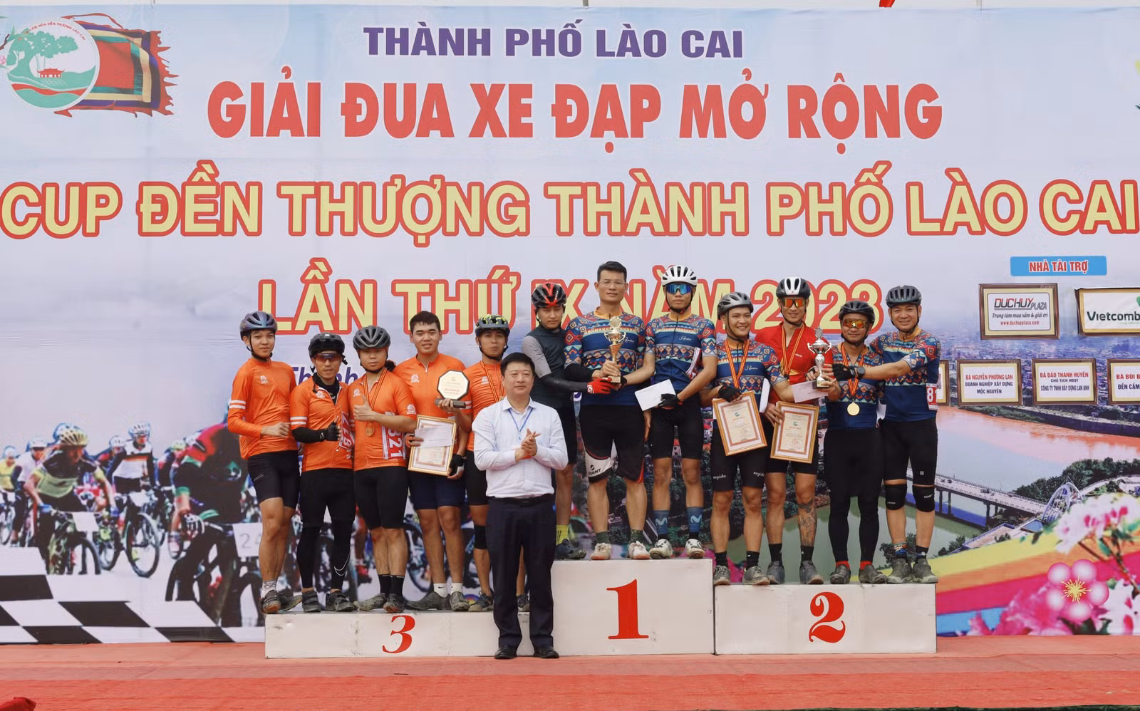 Hấp dẫn Giải Đua xe đạp mở rộng Cup đền Thượng thành phố Lào Cai lần thứ IX năm 2023 ảnh 11