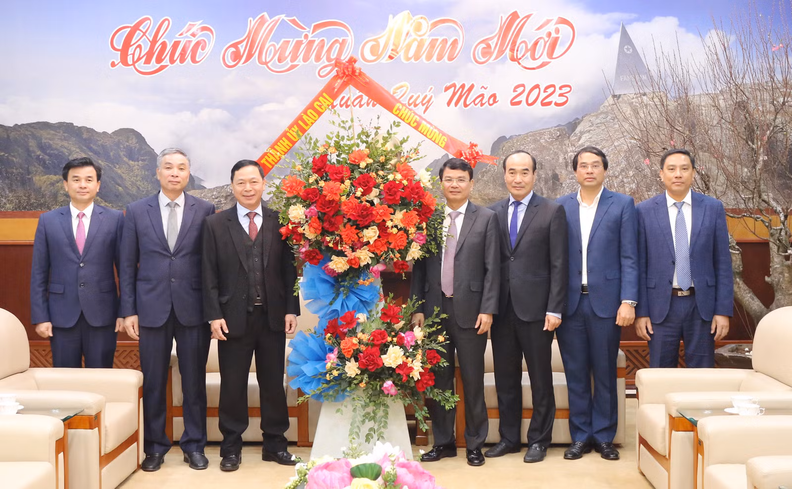 Các đoàn đại biểu chúc mừng Tỉnh ủy nhân kỷ niệm 93 năm ngày thành lập Đảng Cộng sản Việt Nam ảnh 2