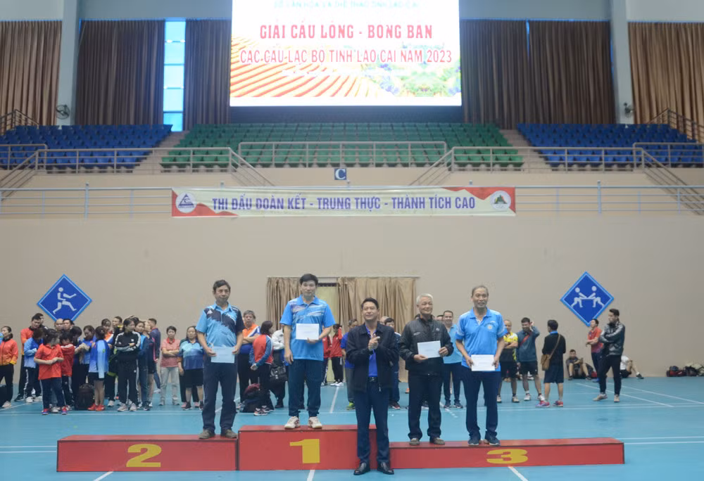 Bế mạc Giải cầu lông, bóng bàn các câu lạc bộ tỉnh Lào Cai năm 2023 ảnh 4